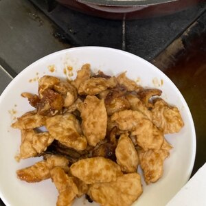 青唐辛子でピリ辛☆鶏肉と豚肉のにんにく醤油炒め